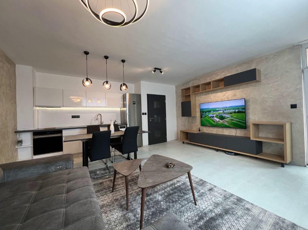 https://calistaestate.bg/pic/properties/33764/33764_imported_image_2.jpeg